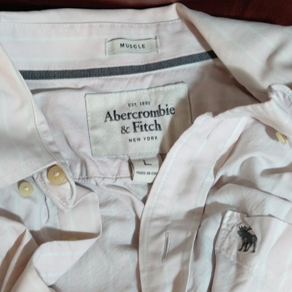 Abercrombie and Fitch button down shirt salmon - Picture 3 of 3
